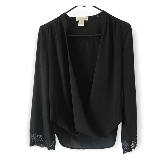 3/$15 Jealous tomato black draped long sleeve top - Picture 1 of 7